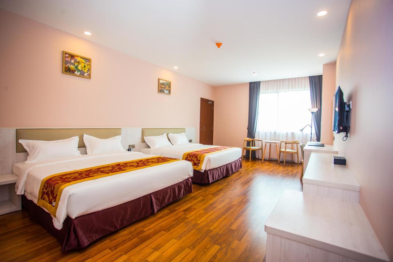 Austin Park Hotel Johor Bahru Bagian luar foto