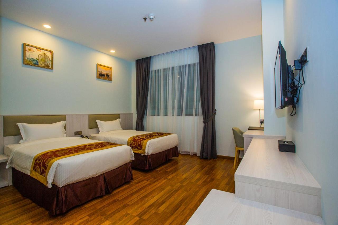 Austin Park Hotel Johor Bahru Bagian luar foto