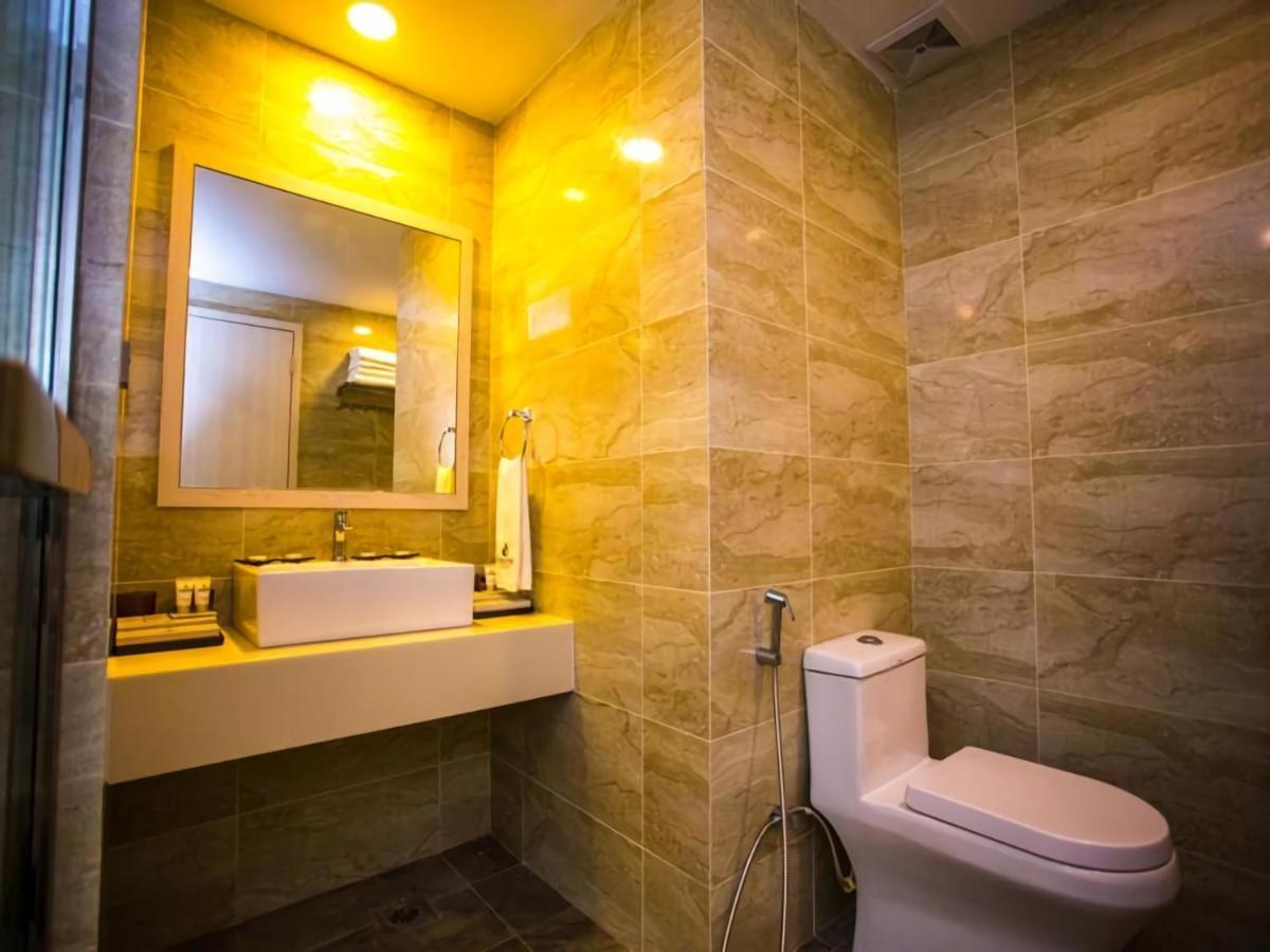 Austin Park Hotel Johor Bahru Bagian luar foto